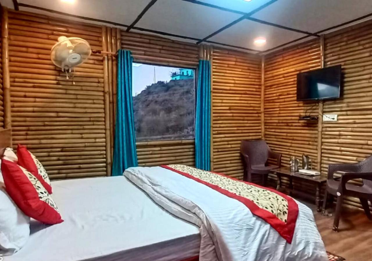 Bamboo Junction Resort - Kanatal, Valley & Mountain View Dhanaulti Exterior photo