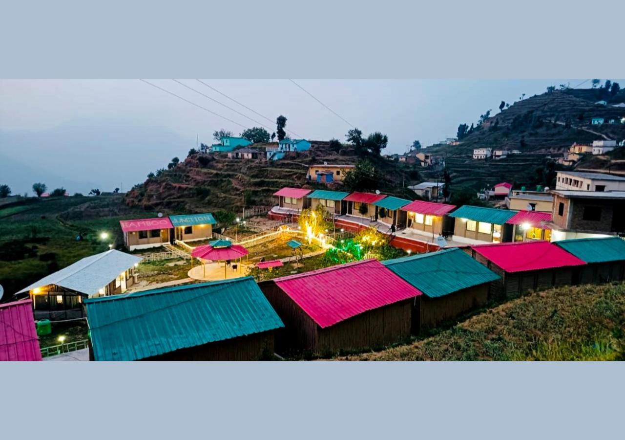 Bamboo Junction Resort - Kanatal, Valley & Mountain View Dhanaulti Exterior photo